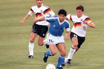 La serie recorrerá los inicios en la carrera de Maradona, su momento de gloria y su época como DT