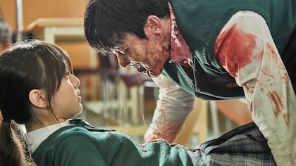 La serie trata de un grupo de estudiantes que debe sobrevivir un ataque zombie