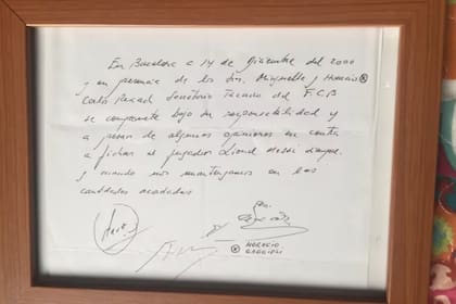 La servilleta de Messi en donde se dejó constancia de su primer contrato con Barcelona