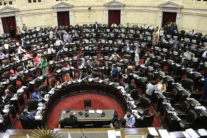 La sesión en Diputados se inició con bastante tensión