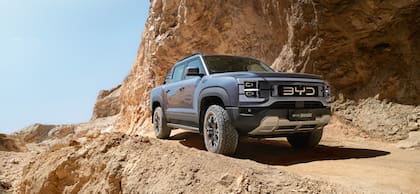 La Shark es la pickup híbrida enchufable de la automotriz china
