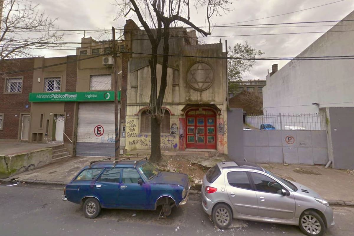 La sinagoga estaba vandalizada