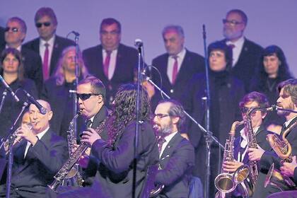 La Sinfónica Nacional de Ciegos tocó temas de Piazzola en la inauguración de la cumbre