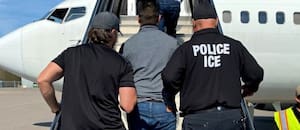 La opción que da el Uscis y toman venezolanos con parole detenidos por el ICE