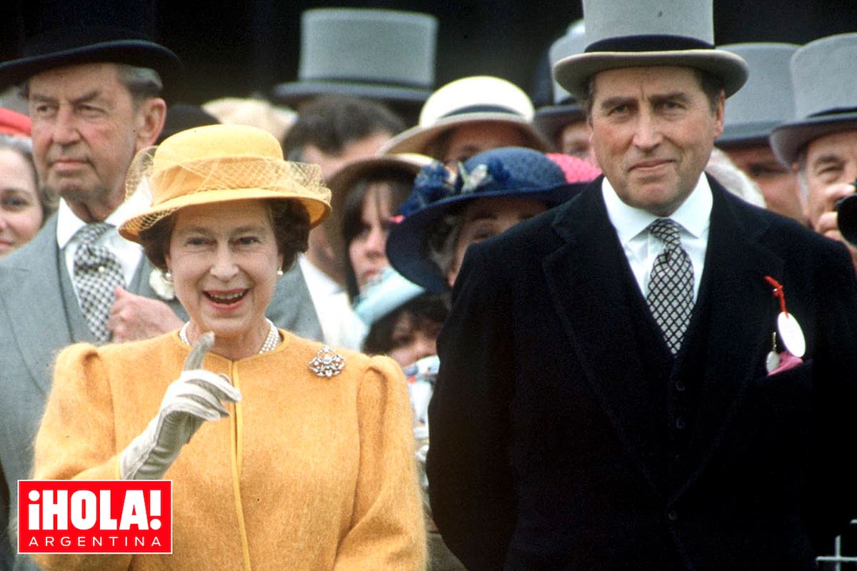 La soberana y su gerente de carreras fueron amigos desde que eran adolescentes, a principios de los 40, hasta la muerte de él, en 2001.