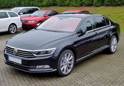 La solución propuesta por Volkswagen consiste en el reemplazo completo del airbag del conductor en los modelos afectados (Imagen de Passat 2015- 2022, de Pinterest)