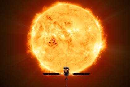La sonda europea Solar Orbiter observará los polos del Sol, que no son visibles desde la Tierra