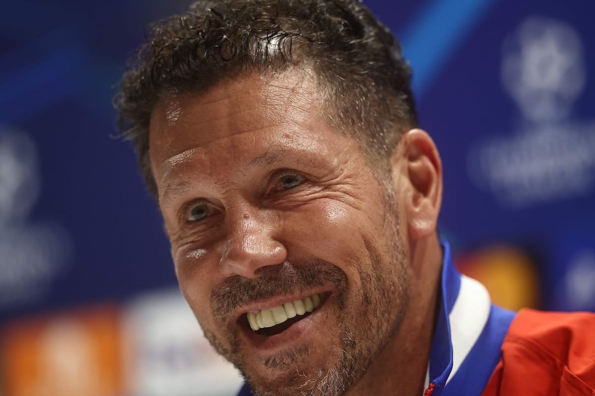 La sonrisa de Diego Simeone en un momento fuera de libreto en la conferencia de prensa del Atlético de Madrid