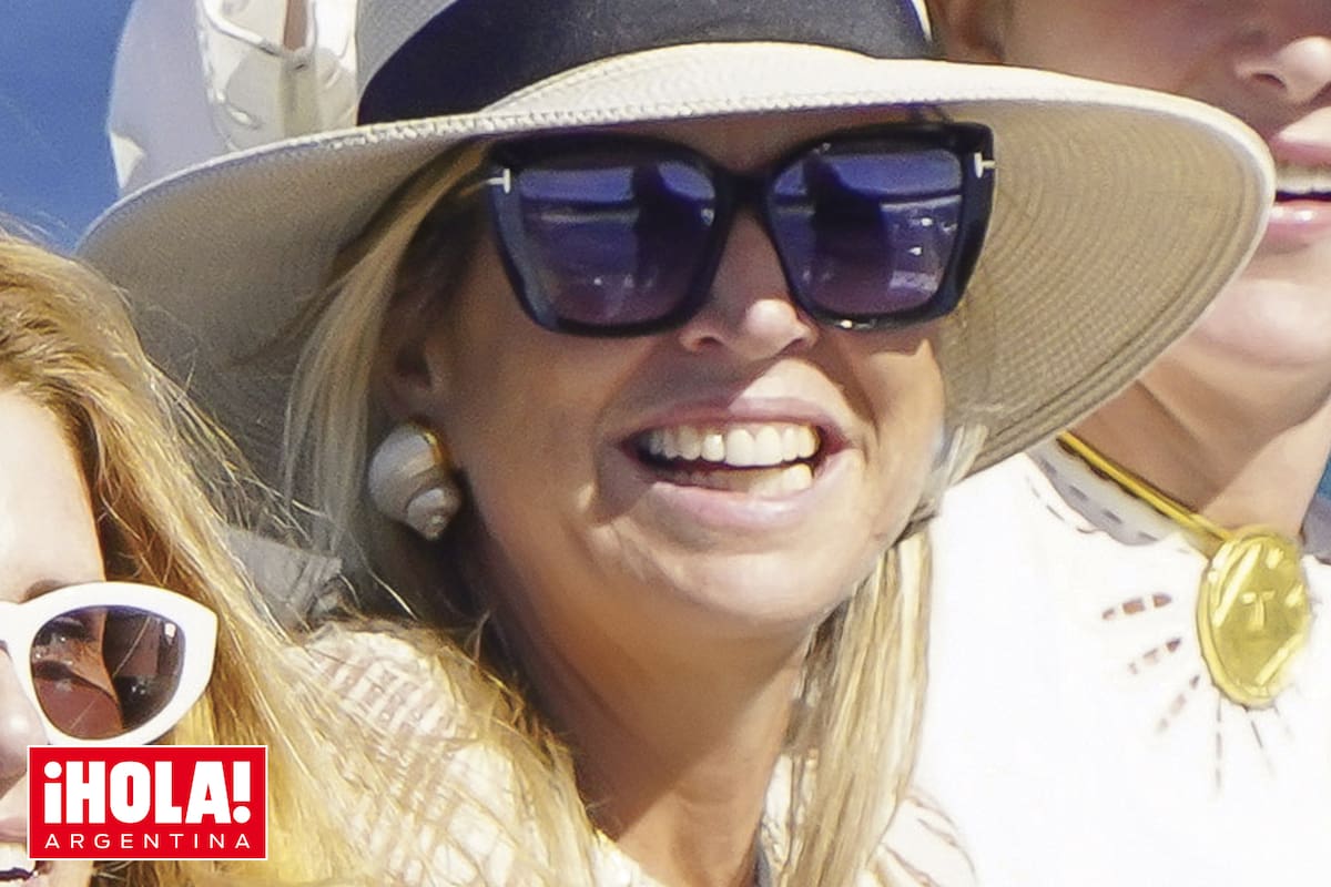 La sonrisa de Máxima, marca registrada de la monarca, en la glamorosa Costa Azul.