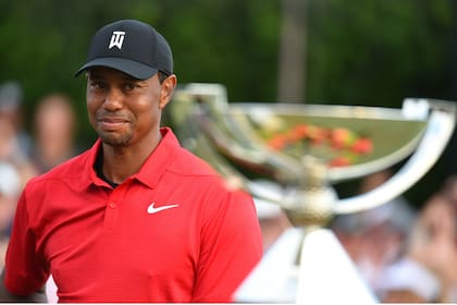 La sonrisa de Tiger Woods, que volvió al triunfo después de cinco años