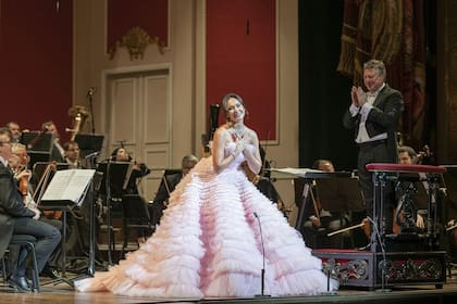 La soprano rusa presentó un programa ecléctico dentro de los límites del romanticismo