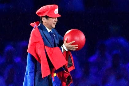 La sorpresiva aparición de Shinzo Abe en la ceremonia de cierre de Río, vestido como Mario Bross