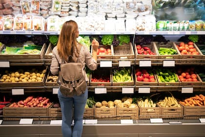 La suba de precios empuja a la fuerza laboral de Estados Unidos al multiempleo