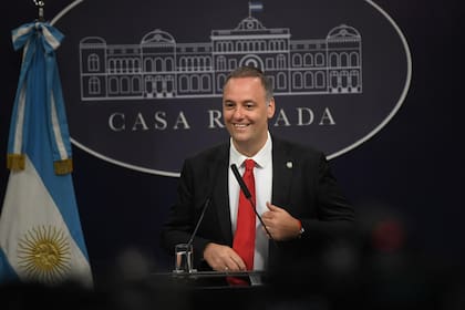 La subsecretaría de Medios Públicos está en la órbita de Manuel Adorni, jefe de Gabinete y vocero presidencial.