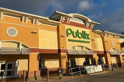 La sucursal de Publix, ubicada en Clearwater, en Florida, vendió un boleto que le entregó al ganador un premio millonario en el sorteo del Powerball del sábado pasado