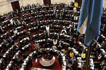 La suma es el resultado de un control más estricto del presentismo; también hubo menos gastos por pasajes no utilizados