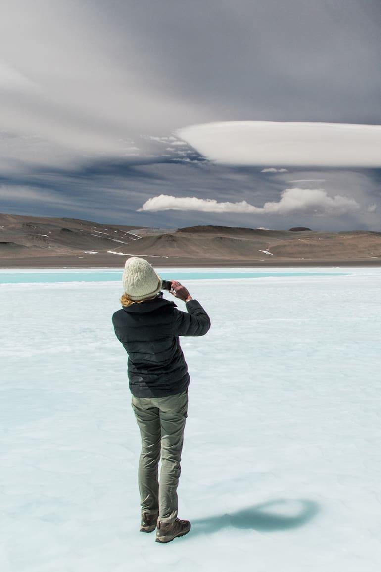 La superficie congelada de la Laguna Azul.