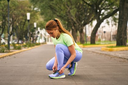 La superficie de entrenamiento y el modelo del calzado son factores que impactan en la durabilidad de la zapatilla para correr