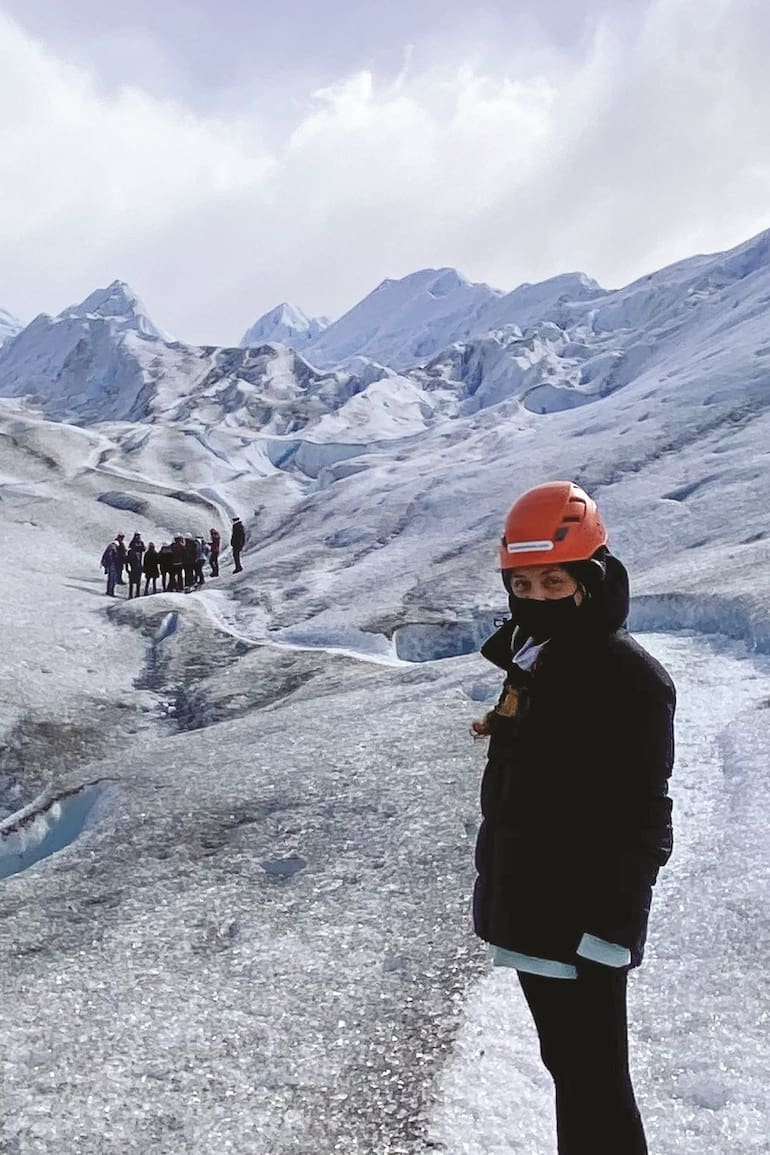 La superficie del glaciar Perito Moreno es de 254 Km2, comparable con la de la Ciudad de Buenos Aires, y sus paredes miden 70 metros de altura, como el Obelisco porteño y el Monumento a la Bandera de Rosario.