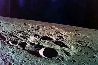 La superficie lunar tomada desde la nave antes de estrellarse