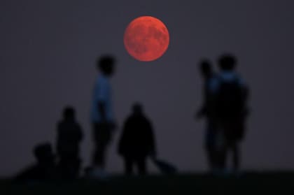 La superluna captada desde Londres