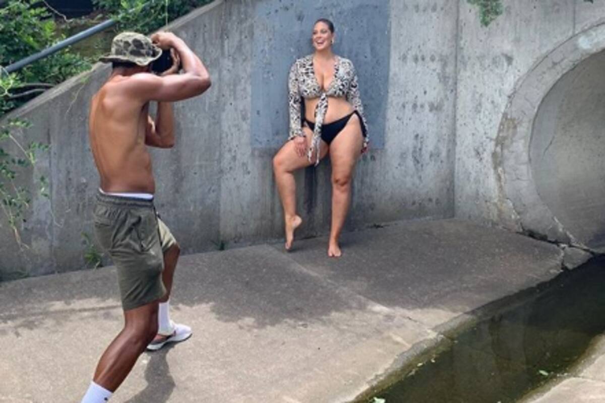 La súpermodelo referente del body positive creó su propia línea de trajes de baño e hizo una sesión de fotos para mostrarlos seis meses después de ser mamá. Los desafíos para aceptar su nueva silueta posparto