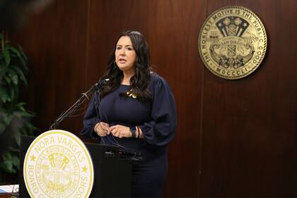 La supervisora Nora Vargas destacó que el condado no permitirá que sus recursos sean usados en deportaciones que separen familias