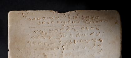 La tabla con los Diez Mandamientos tiene una antigüedad de 1500 años