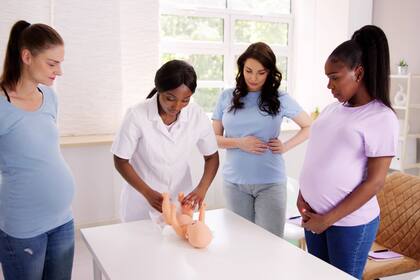 La tarea de las Doulas no tenía cobertura de Medicaid, desde el 1 de enero de 2025 estarán contempladas llevando un gran alivio a las familias (Canva)