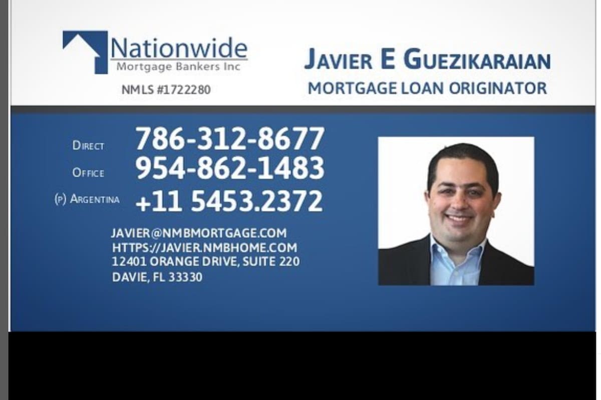 La tarjeta personal del agente inmobiliario Javier Guezikaraian