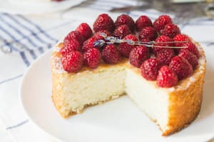 La tarta de ricota sin harina ni azúcar que es furor por su proceso fácil y económico