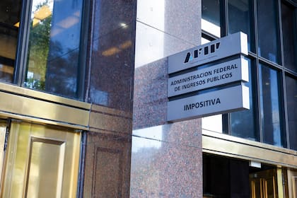 La tasa de interés resarcitorio se fijó en un 15,27% mensual.