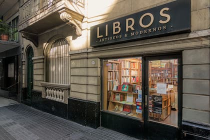 La Teatral ocupa lo que era el garage de una casona de 1920.