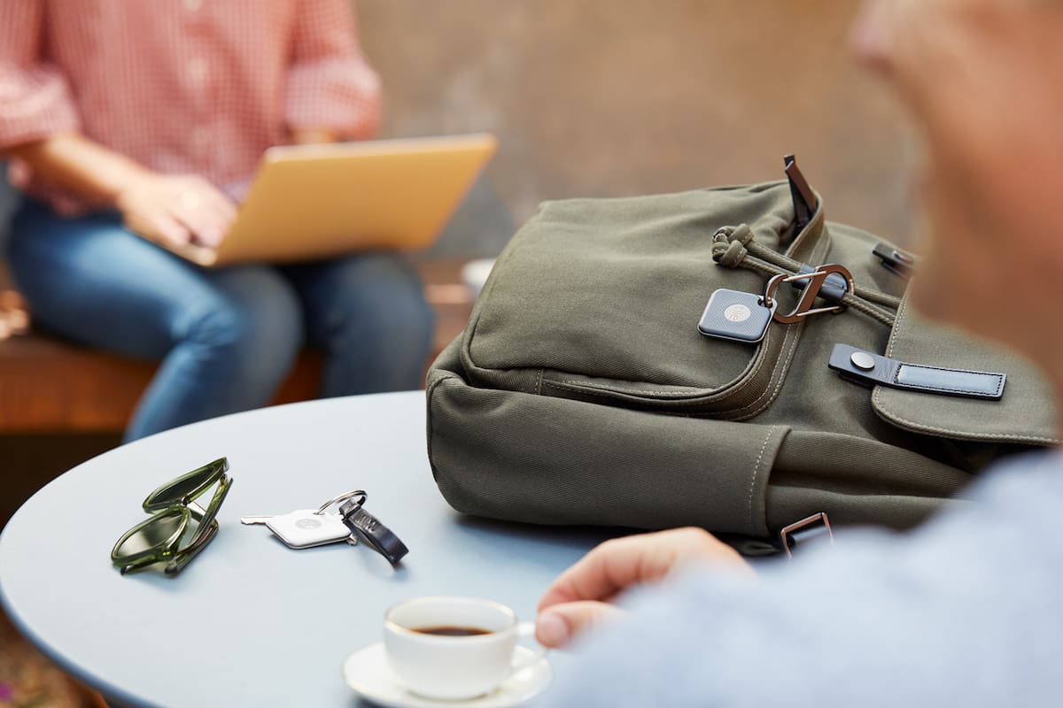 La tecnología de localización de Tile, disponible en llaveros para objetos personales, pronto será integrada en computadoras portátiles gracias a un desarrollo conjunto con Intel