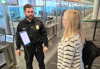 La tecnología EPP de la CBP ya funciona en 15 aeropuertos de Estados Unidos.