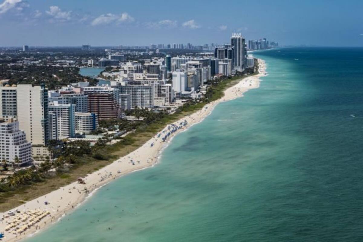 La temperatura de las aguas alrededor de Florida, en particular, han sido especialmente cálidas en junio
