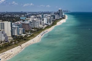 La temperatura de las aguas alrededor de Florida, en particular, han sido especialmente cálidas en junio