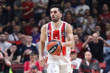 La temporada 2022/23 de Facundo Campazzo se repartió entre la NBA y Estrella Roja de Belgrado