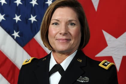 La teniente general Laura Richardson