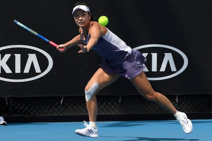 La tenista china Peng Shuai en acción: fue número 1 del mundo en dobles y 14° en singles.