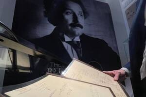 La Teoría de la relatividad, publicada en 1915, transformó la comprensión de la humanidad sobre el espacio, el tiempo y la gravedad