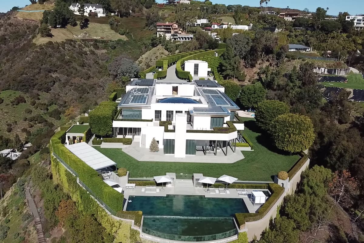 La tercera mansión más grandes de Beverly Hills está a la venta