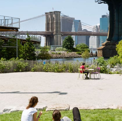 La terraza de John St Park