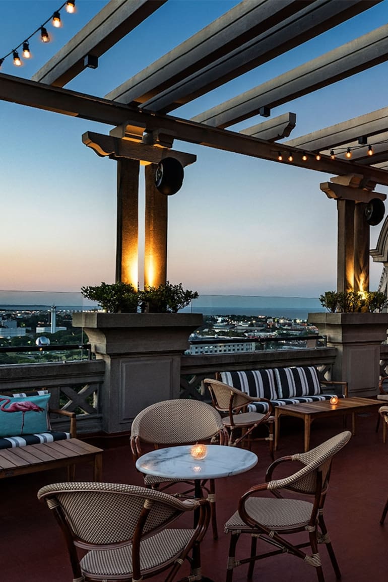 La terraza formó parte de la visión del proyecto desde el inicio: así el Roof Garden del Hotel Alvear -como se lo llamó en su inauguración en 1932- ya tenía su lugar.