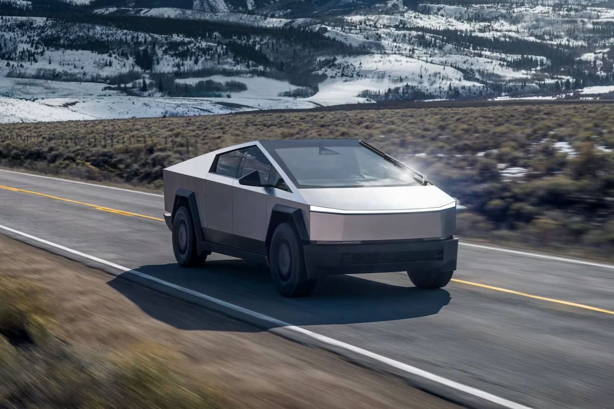 La Tesla Cybertruck, con dos modelos disponibles en Estados Unidos, parte de un precio de US$79.990 y tiene planes de pago