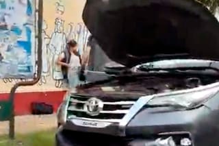 Detuvieron a la tesorera de Sur Finanzas que se estaba llevando cajas y celulares de un galpón