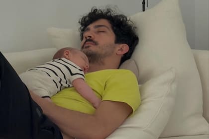 La tierna foto que tomó Corberó del Chino Darín con Dante