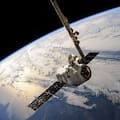 Científicos creen la Tierra envió vida al espacio y que las partículas estarían en una Luna de Júpiter