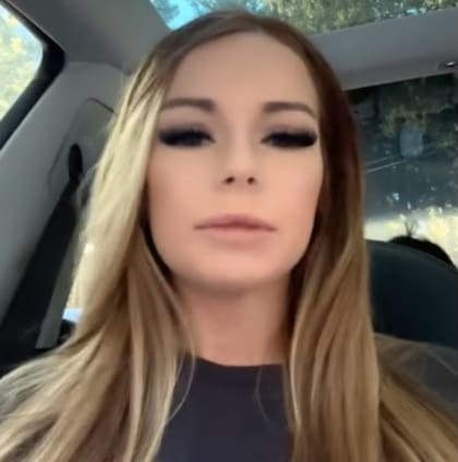 La tiktoker se volvió viral en las redes por pedir un reembolso a Tesla