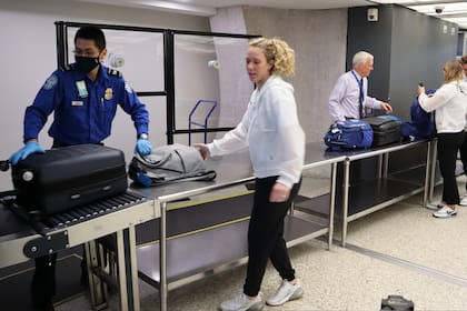 La tiktoker tuvo problemas con su pasaporte y casi no llega a su cita con el ICE